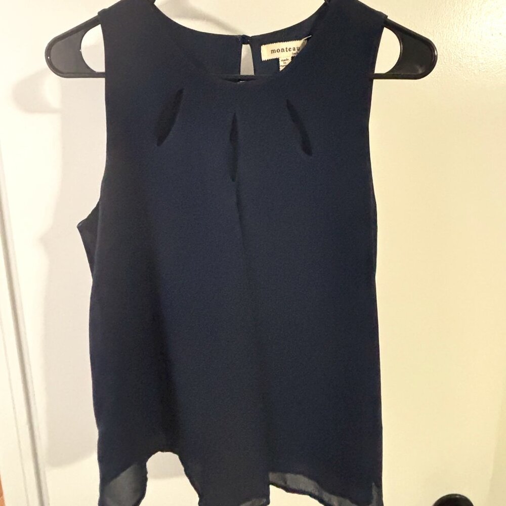 Monteau Navy Blue Keyhole Top, Size M